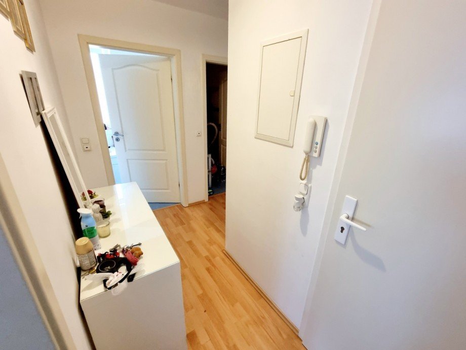 EG Flur Wohnung 9 Mehrfamilienhaus R�desheim am Rhein