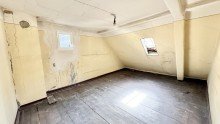 Dachgeschoss ** Erbach: Ensemblegesch�tztes Zweifamilienhaus mit Entwicklungsm�glichkeiten **