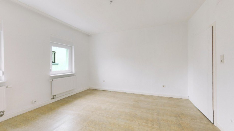 DG Schlafzimmer Zweifamilienhaus Oestrich-Winkel