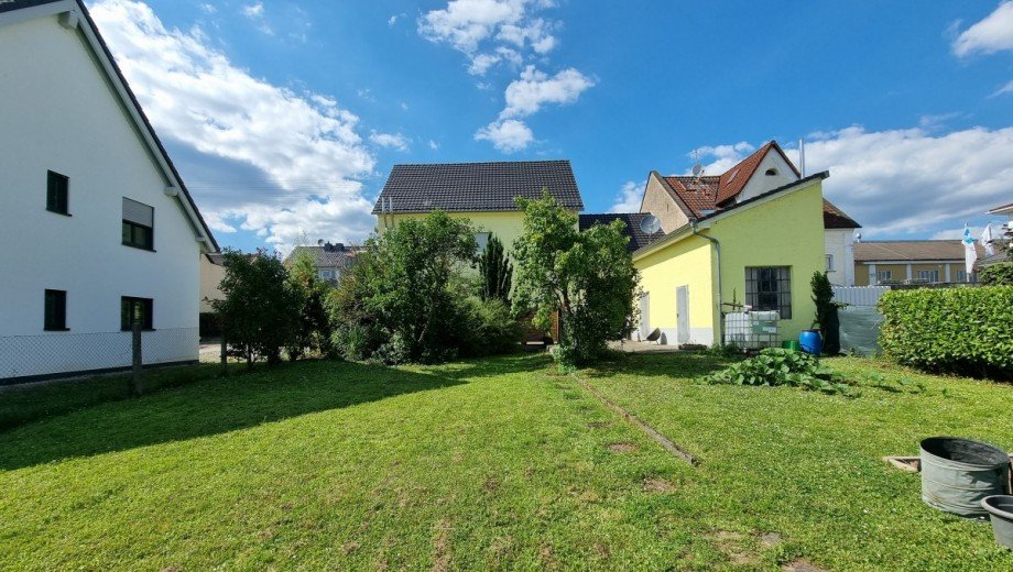 Garten Zweifamilienhaus Oestrich-Winkel