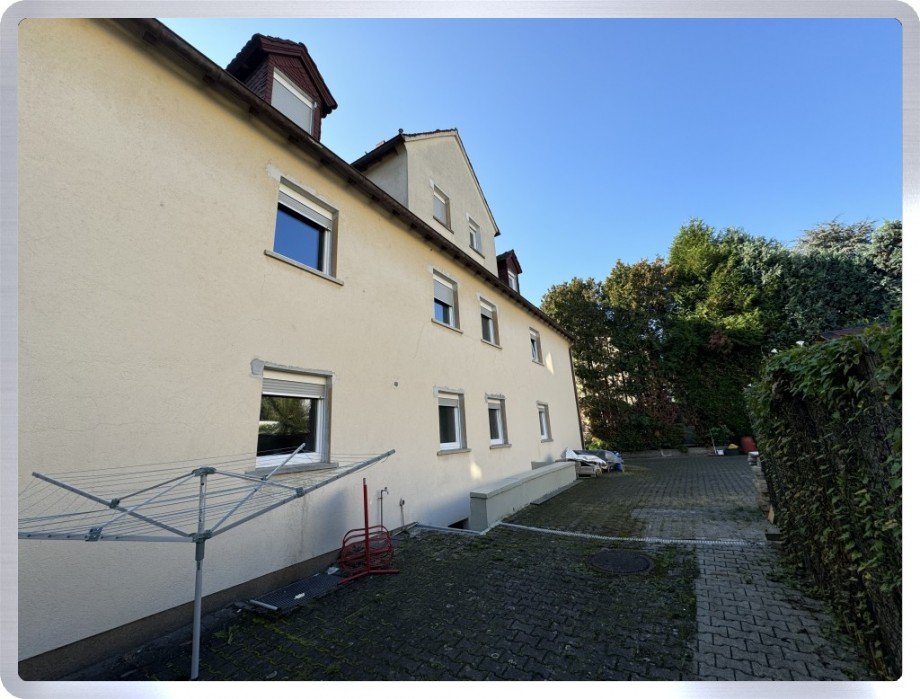 R�ckseite Mehrfamilienhaus Eltville