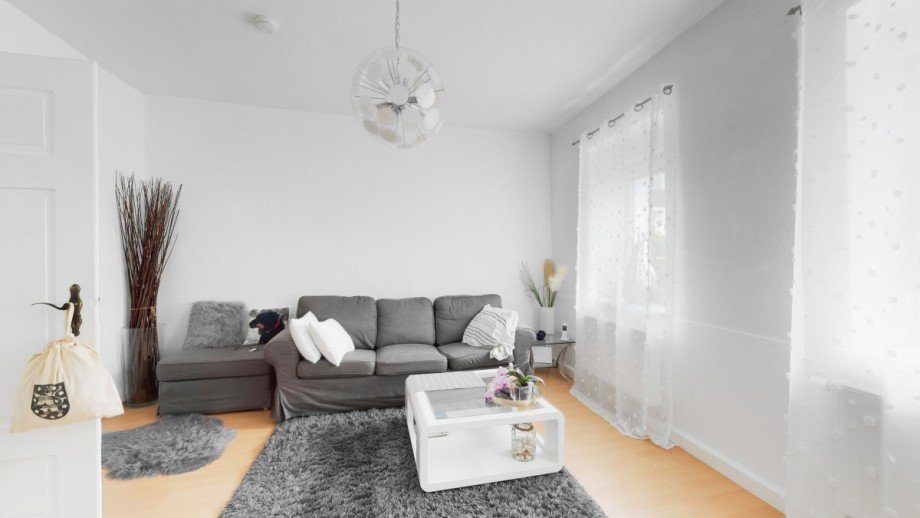 EG Wohnzimmer Zweifamilienhaus Oestrich-Winkel