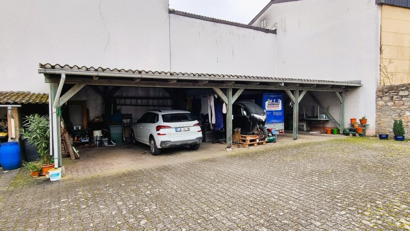 Carport Mehrfamilienhaus Geisenheim