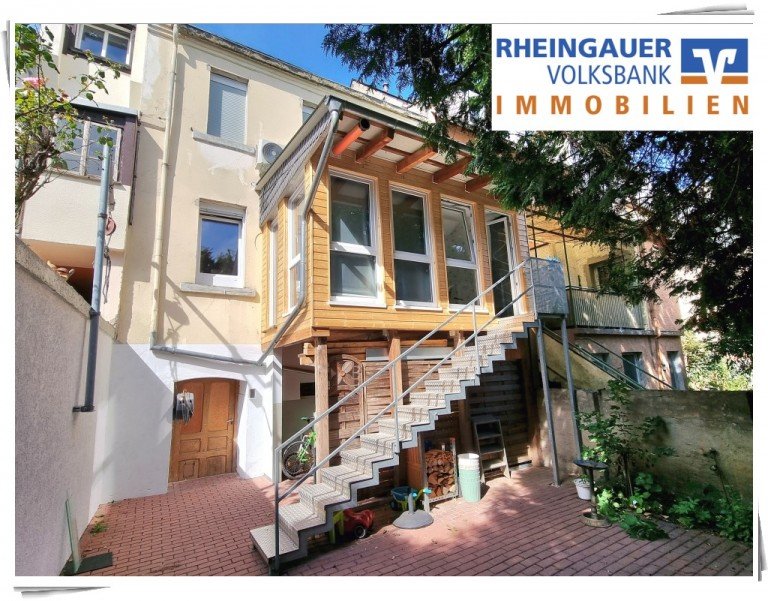 Expos� 2 R�desheim am Rhein Reihenmittelhaus * R�desheim am Rhein: �berwiegend modernisiertes Reihenhaus in ruhiger Wohnlage *
