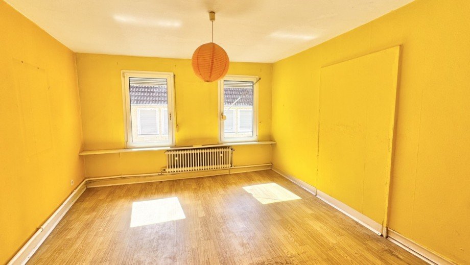 OG Schlafzimmer Zweifamilienhaus Eltville am Rhein