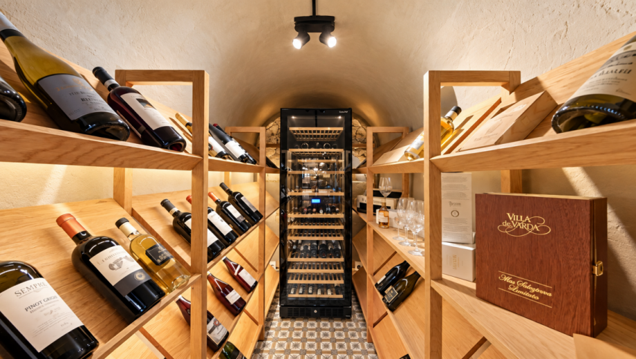 OG Wein Cabinet Haus Oestrich-Winkel