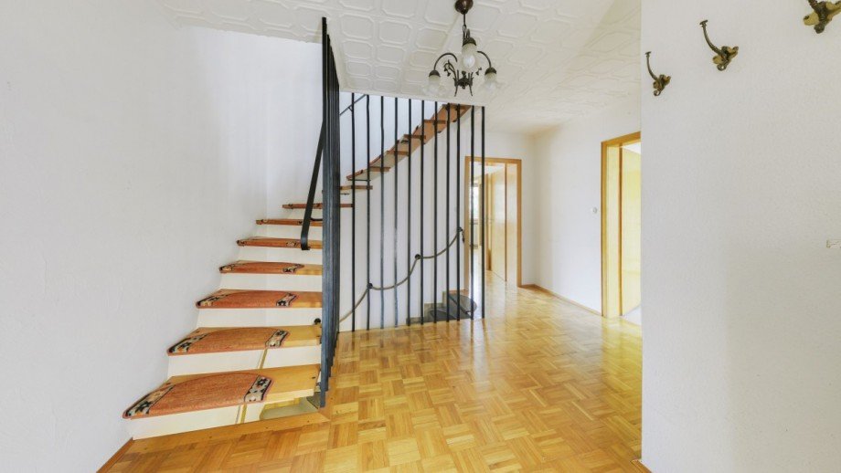 EG Eingang Einfamilienhaus Oestrich-Winkel