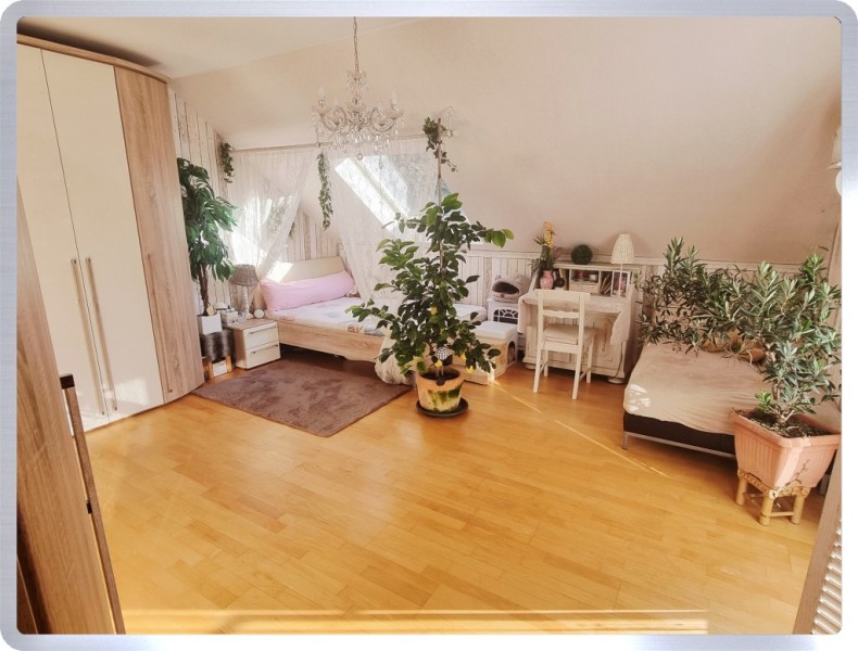 DG Schlafzimmer Einfamilienhaus Oestrich-Winkel