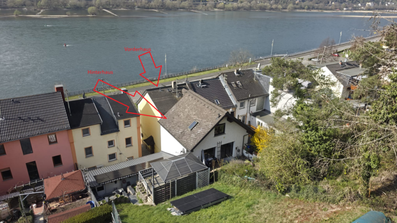 Draufsicht mit Rhein Zweifamilienhaus Lorch