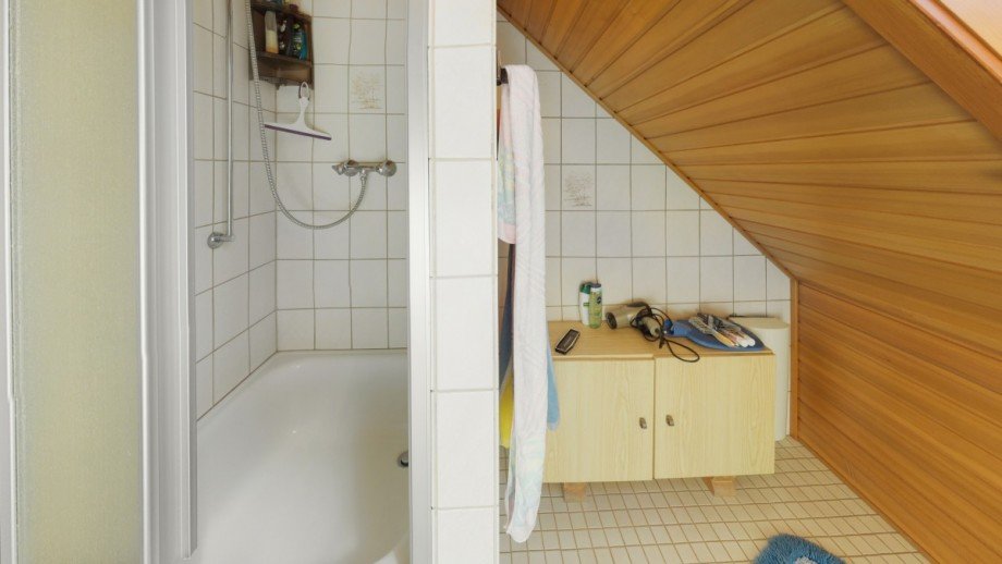 DG Bad Einfamilienhaus Lorch