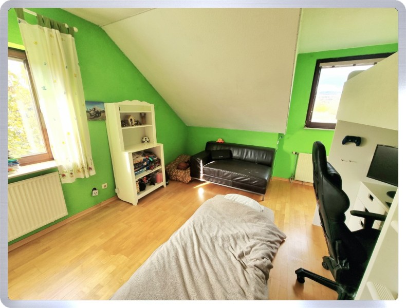 DG Kinderzimmer Einfamilienhaus Oestrich-Winkel