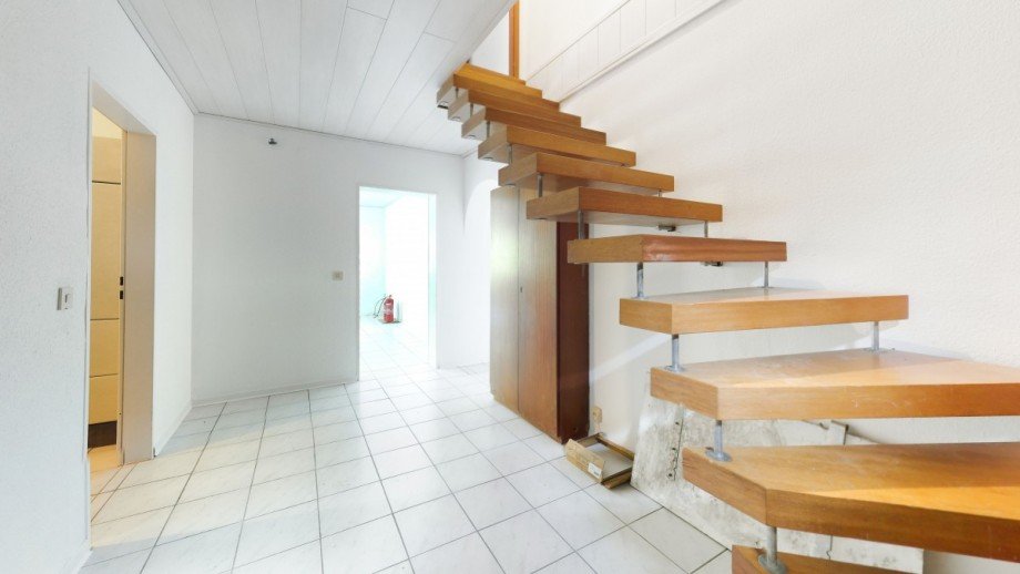 UG Flur Einfamilienhaus R�desheim am Rhein