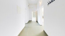 Flur Winkel: Ehemaliges Kelterhaus f�r gewerbliche Nutzung
