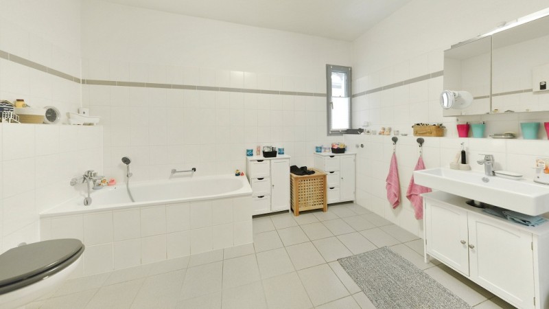 OG Badezimmer Reihenmittelhaus Lorch