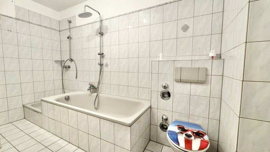 Badezimmer Ansicht 2 Etagenwohnung Eltville am Rhein