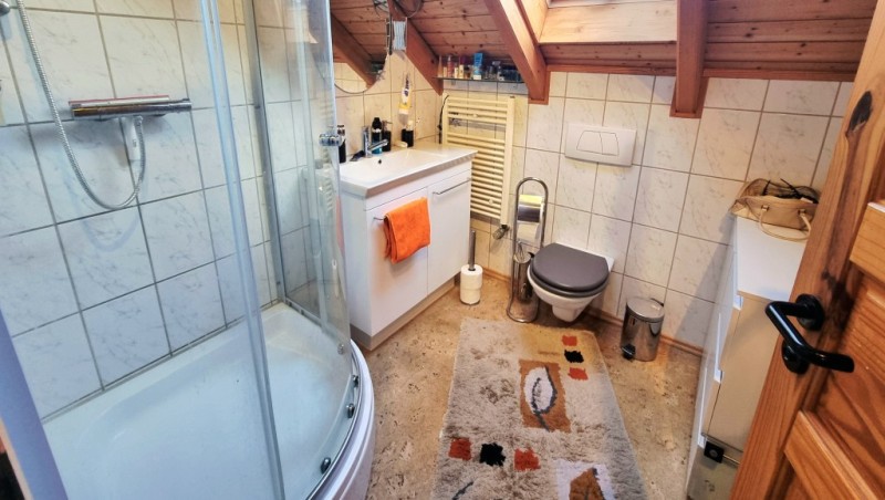 DG Duschbad Zweifamilienhaus Lorch