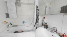 EG Bad Ansicht 1 ** Erbach: Ensemblegesch�tztes Zweifamilienhaus mit Entwicklungsm�glichkeiten **