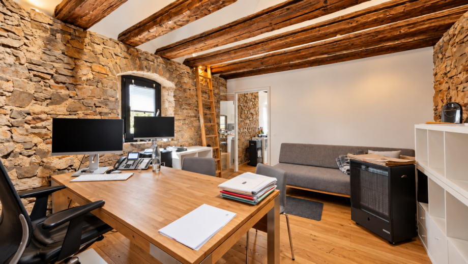 Nebengeb�ude B�ro Haus Oestrich-Winkel