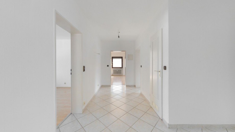 Flur Etagenwohnung Geisenheim