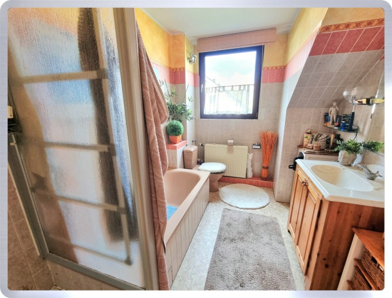 DG Badezimmer Einfamilienhaus Oestrich-Winkel