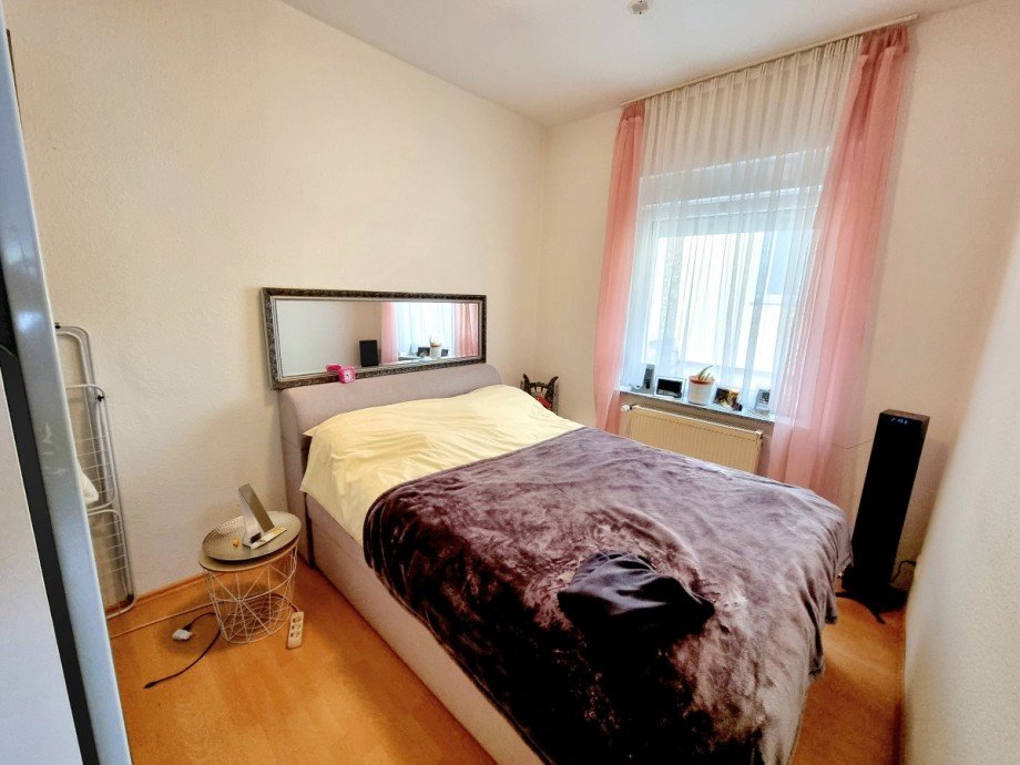 EG Schlafzimmer Mehrfamilienhaus R�desheim am Rhein