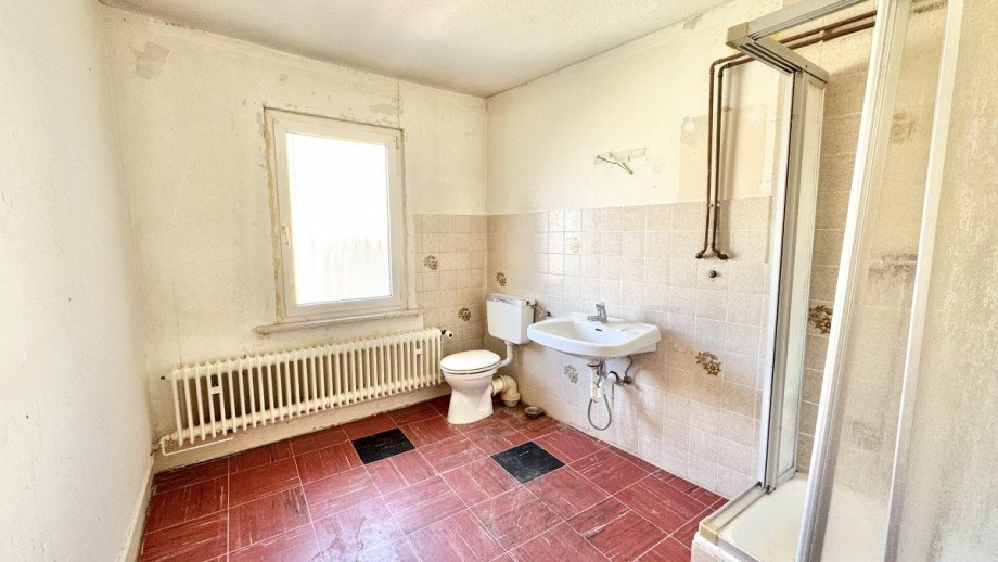 OG Bad Zweifamilienhaus Eltville am Rhein